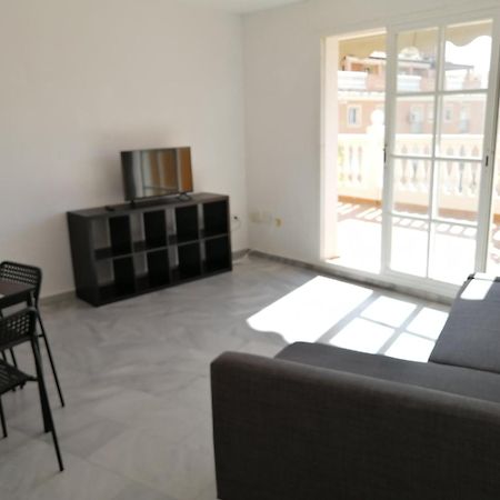 Lovely Penthouse In Front Of The Beach With Free Parking Малага Экстерьер фото